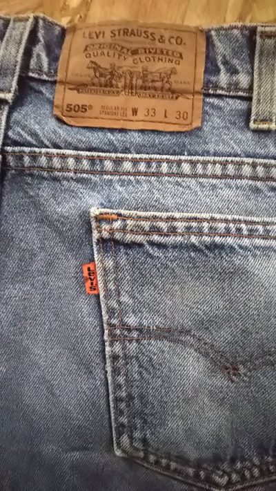 1990s Levi's 505 Made in USA W32-33 Paper label and Orange tab and arcuate stitch