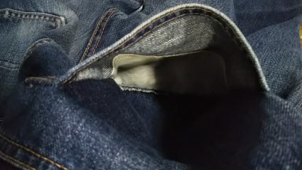 BIG JOHN Lot1002 Shrink to Fit Selvedge Jeans Reinforcing cloth in the back pocket.