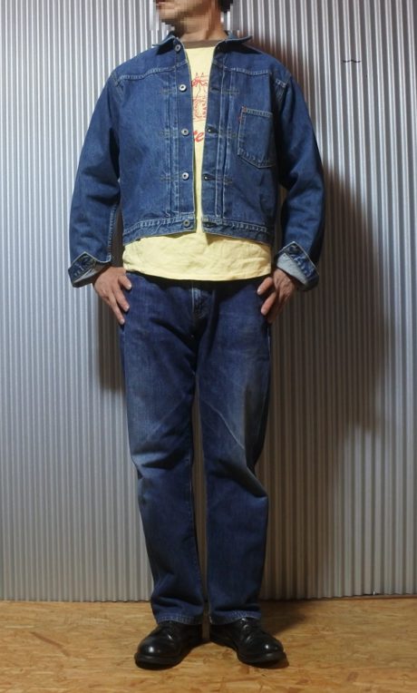 90s Levi’s 70506XX type 1 denim jacket Size 40 Wearing image-2