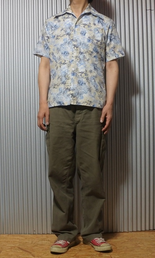Wearing image 1 of 70s dacron polyester shirt.