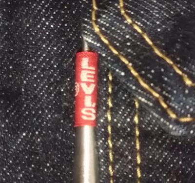 Red tab "Big E" of 90s Levi’s 71507XX Type 2 denim jacket