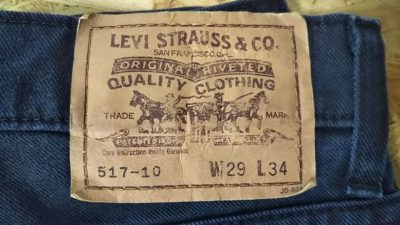 Paper label-90s Levi's 517 Made in Japan Size 28 Dark navy White tab Good condition.