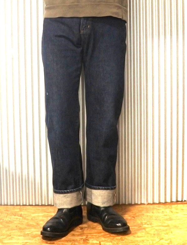 90s Wrangler Selvedge denim jeans Made in JAPAN Wearing image