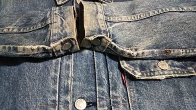 Rubbing of cuffs and chest pocket flap-90s Levi's 70502XX Type 1 Denim Jacket.size38