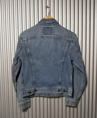 Back view-90s Levi's 557 type 3 denim jacket Size38 Big E 60s reprint