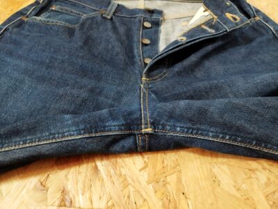 Crotch Fade - Lee Riders 200B. W33 L30 Made in Japan.